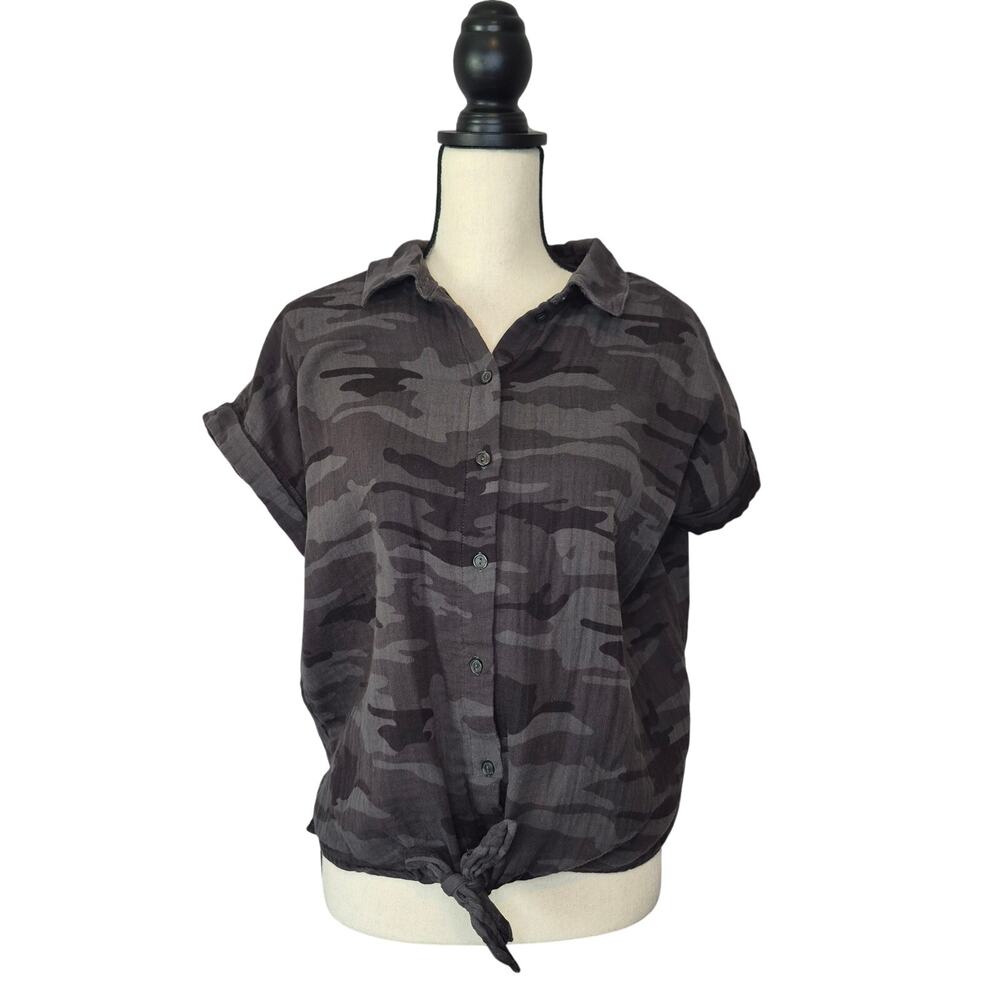 Sanctuary Camo Tie Front Short Sleeve Button Down Blouse Army Fatigue Grey Sz XL